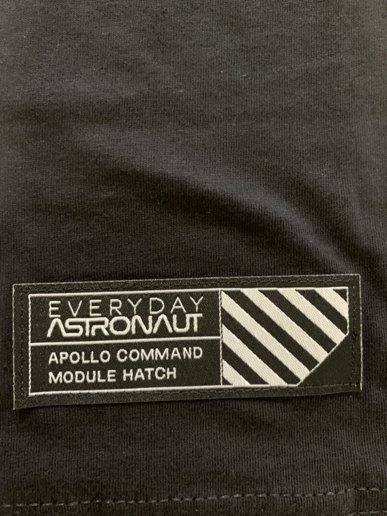 HawaiiAstronomy's tweet image. Apollo command module hatch shirt from @Erdayastronaut #nasa #hatch #commandmodule #apollo50 #apollo #moon