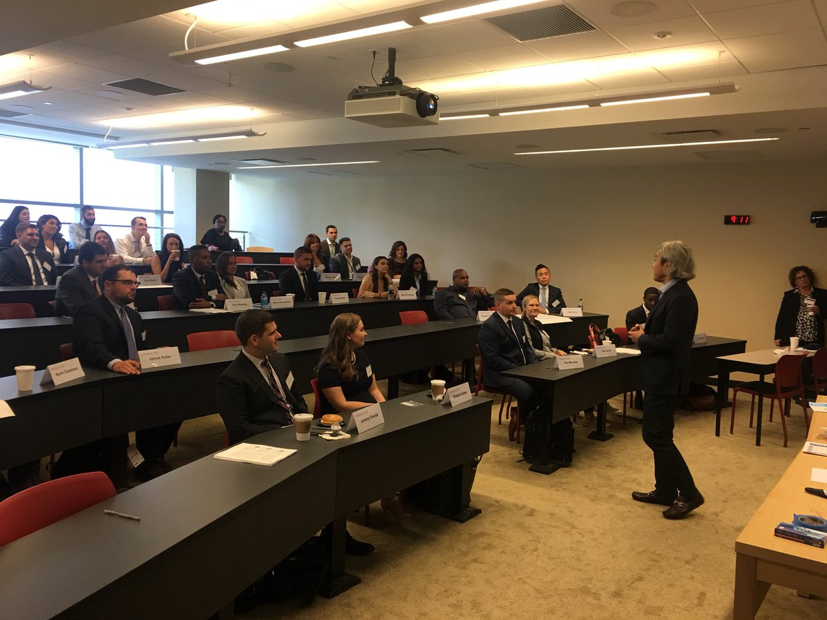 GabelliGradBiz's tweet photo. @FordhamGSB @GabelliGradBiz #ProfMBA student orientation #GabelliAdvance #MBA #DISC #Leadership https://t.co/ZdBWSi8sDh