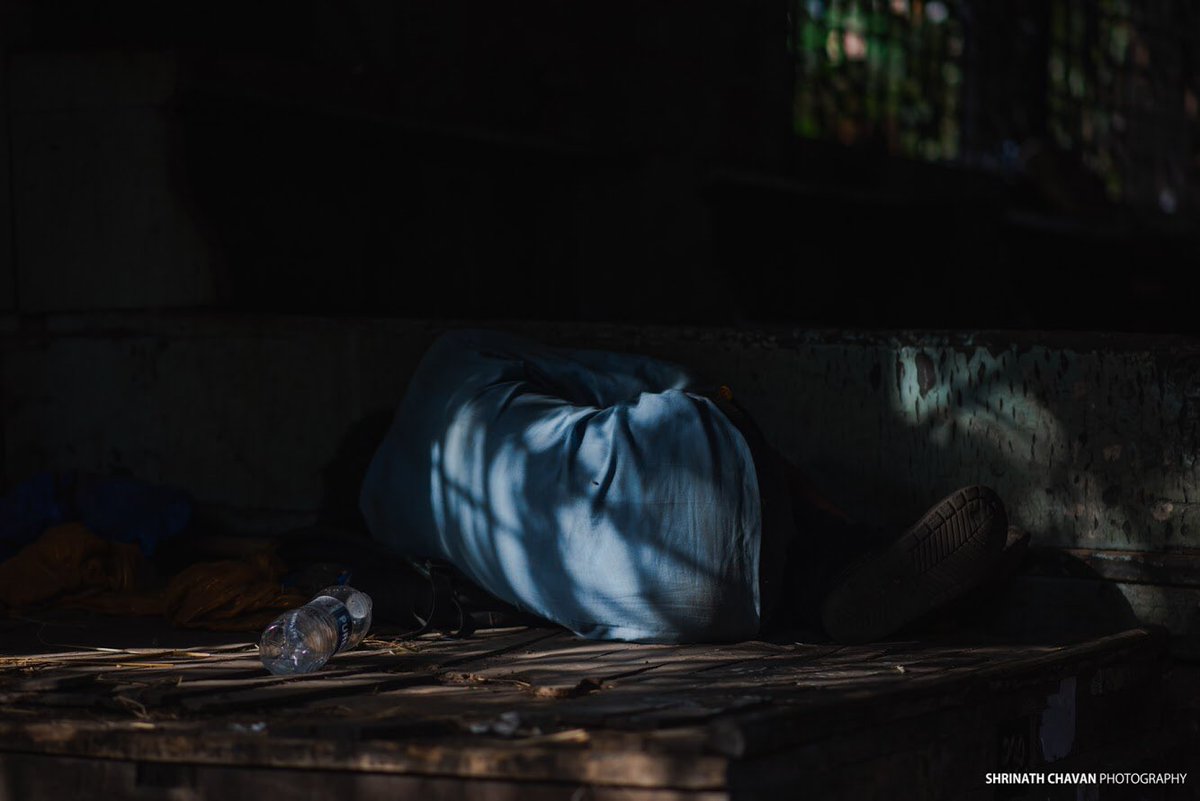 shrinathychavan's tweet photo. Mentos Zindagi 😀!
.
.
Ps- bewda sleeping .
.
.
#bewde #instagram #instagramers #lightandshadow
#chasinglight #shadows #streetphotographyindia
#streetphotographyinternational
#natgeoyourshot #instalove #composition #photooftheday @NikonIndia
#shrinathchavanphotography https://t.co/pv3D01rHJY