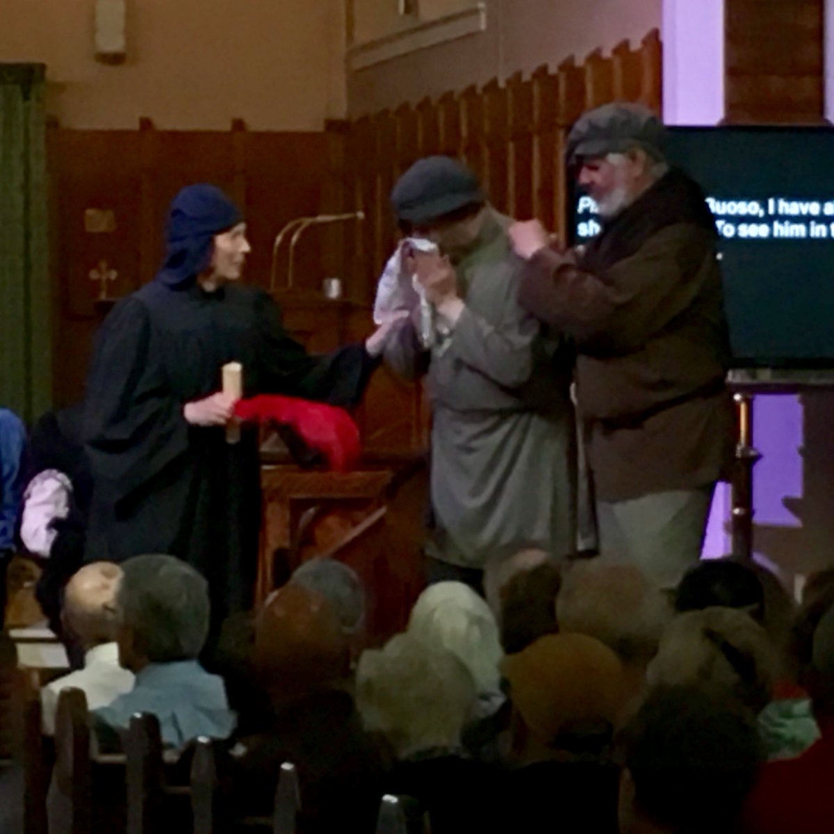 Oh such sorrow! Fringe 2019 is winding down, but you still have time to grab some tix for closing day! Gianni Schicci plays at 7:45 on Sunday night😁 tickets.fringetheatre.ca/performances.p…