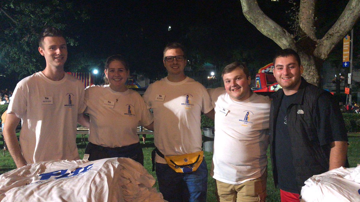 Tye dye happening outside the union right now!! <a href="/PittFYMs/">Pitt First Year Mentors</a> #Pittnow #PittResLife