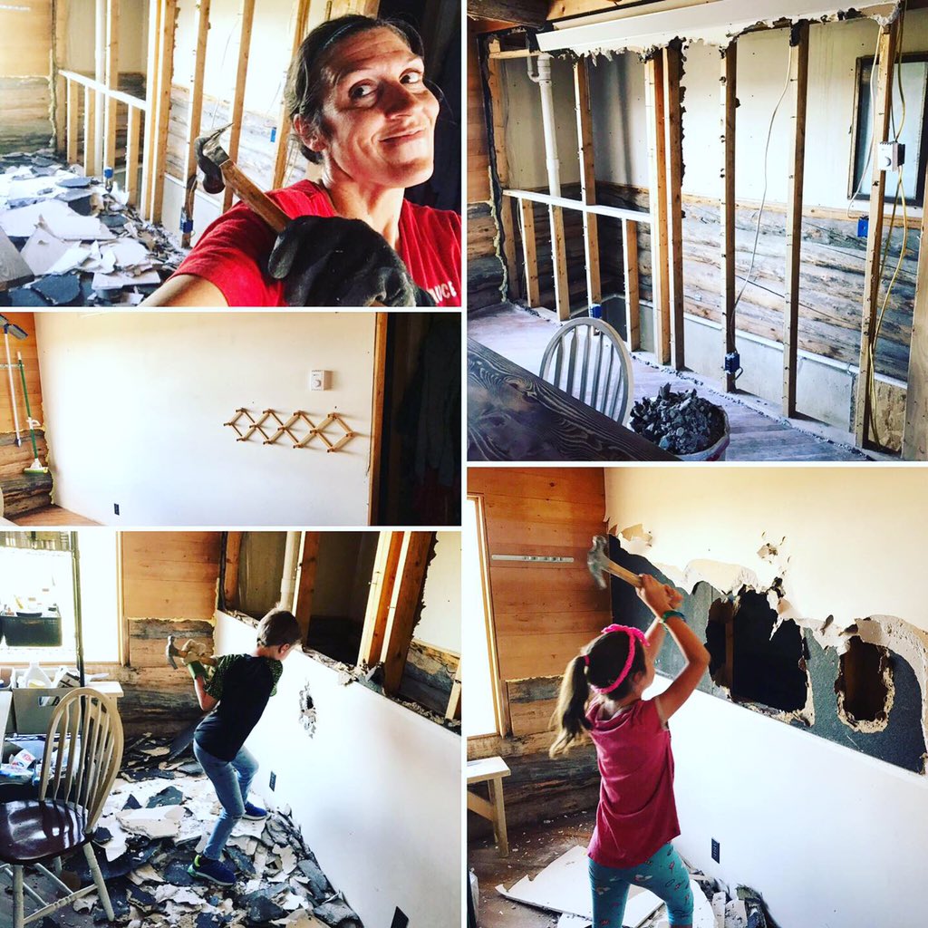 aftenbrook's tweet photo. Saturday is a day for tearing down walls
Everyone got to help
#fivebrokemorons #kidshelping #kidsdiy #diyhomerenovation #diyhomeproject #hutrehab #twobrokemorons #demolishthewall #breakdownwalls https://t.co/dfb4l3ra7T
