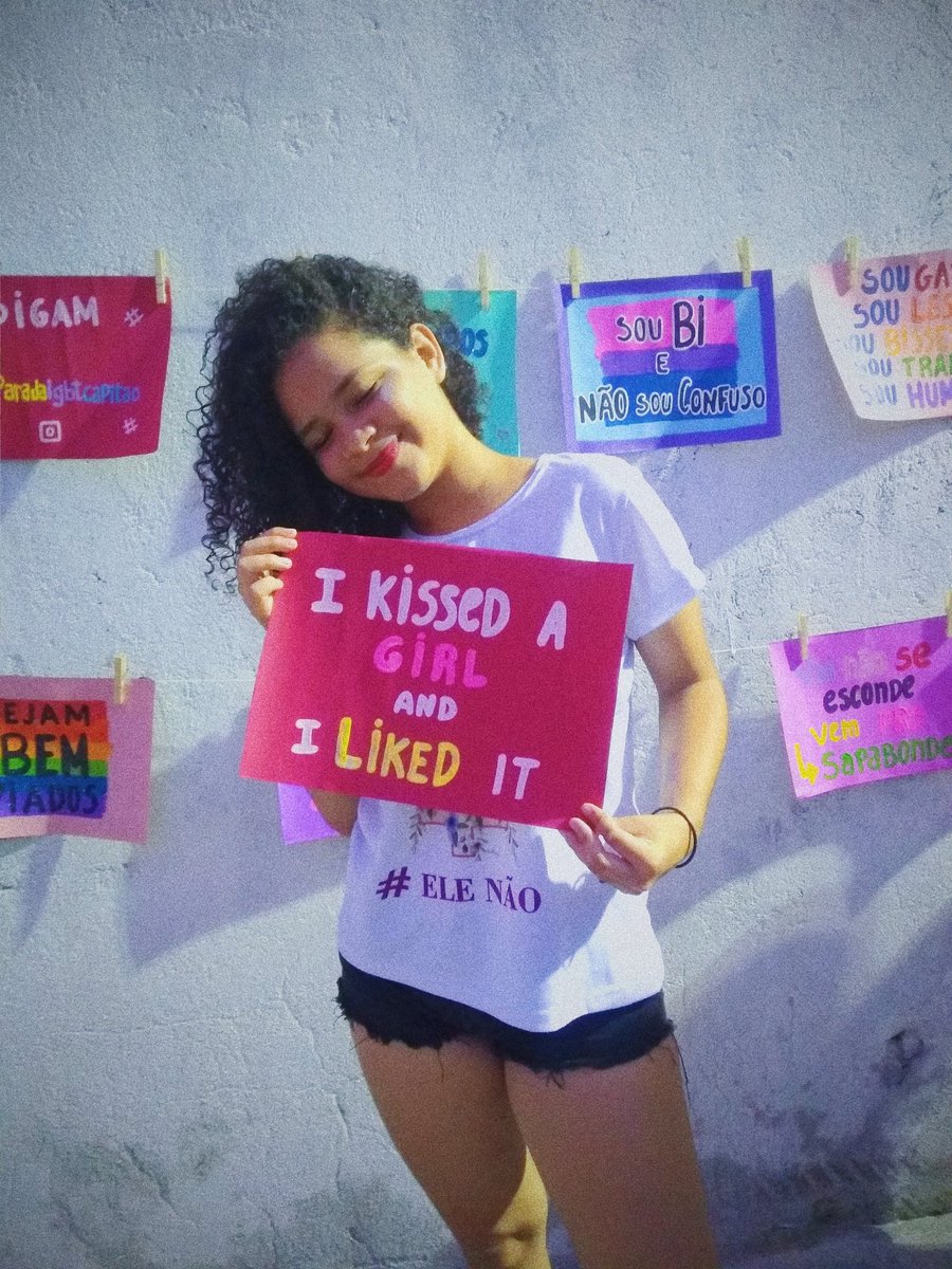 brusccp__'s tweet photo. 🏳️‍🌈
#bipride #todaformadeamor #bissexual #amoreamor #vivaoamor #paradalgbt #dovale https://t.co/9LSELGcanc