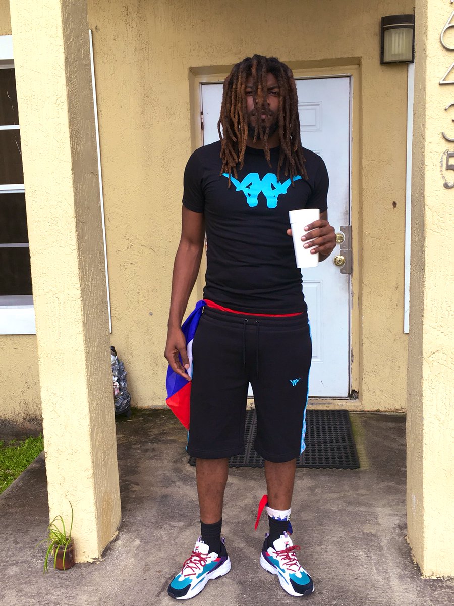 MambaMontana_8's tweet image. Ducee Bih #CheckGang