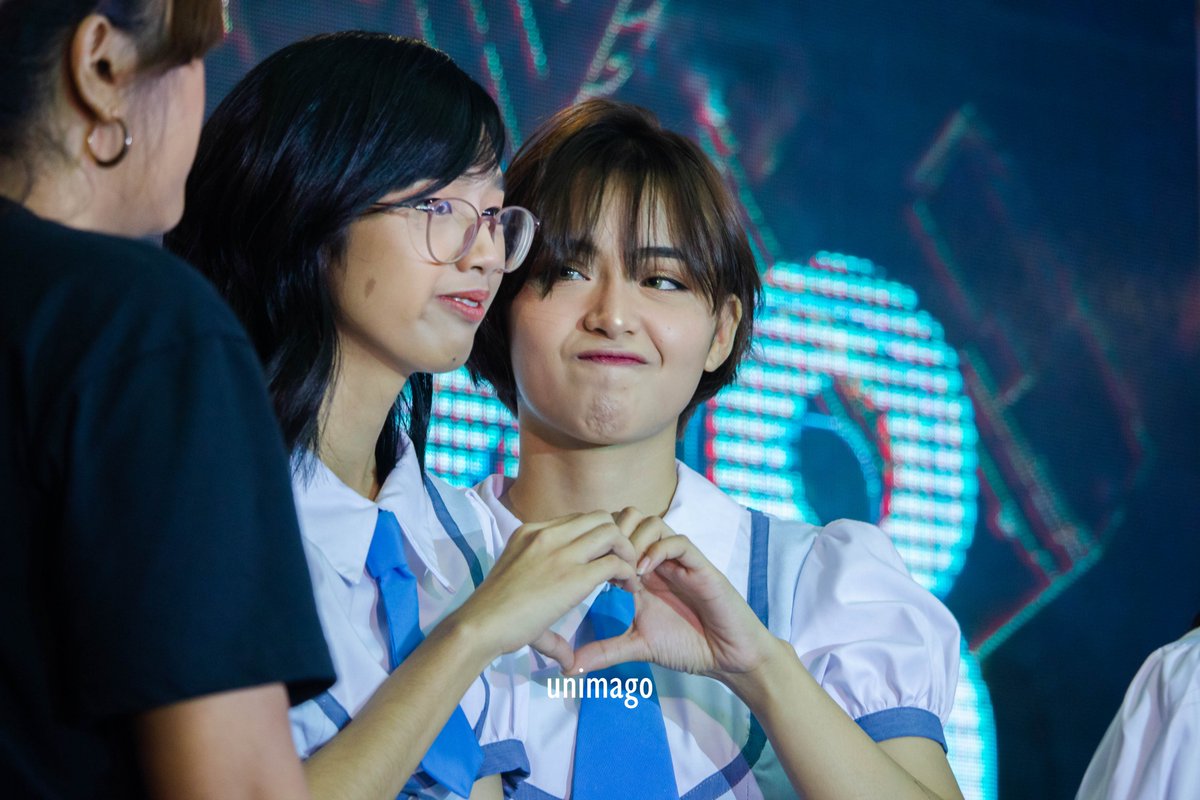 Yunimago_'s tweet photo. 082419 Lucky Chinatown Mall Show

ikaw parin talaga <3

#MNL48Gabb #MNL48Ash #MNL48 #UniGabb #CloudNiners #GAsh https://t.co/l0LUkscTBK