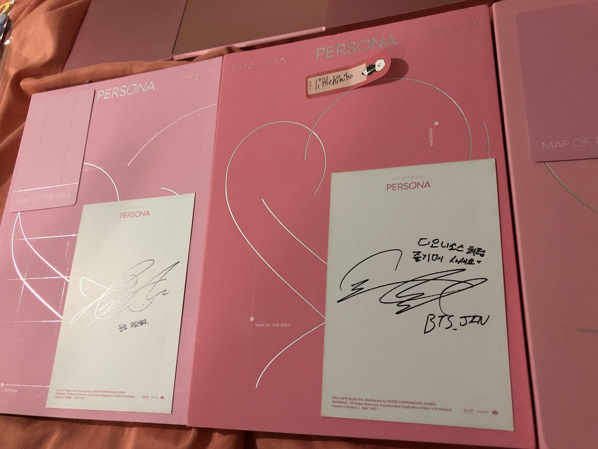 demonjje's tweet image. WTT BTS PC AND POSTCARD

have: 
🌟ver 1 jimin
🌟ver 4 jk
🌟taehyung and jin postcards

want: 
🤲 ver 1 hobi or yoongi
🤲 ver 3 hobi or yoongi, ver 4 hobi
🤲 HOBI OR YOONGI lmao

location: usa

ww: canada only(?)

@BTSTradingPC @BTStrading_USA @BTStrading_NA