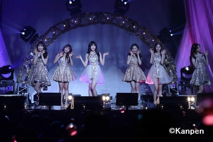 AHGAFINE's tweet photo. Thank you for making me more happy my fairies👑🍍 @APRIL_DSPmedia

#HAPPY_APRIL_DAY  #FallingInAPRIL_4years https://t.co/mFjeB7xCSr