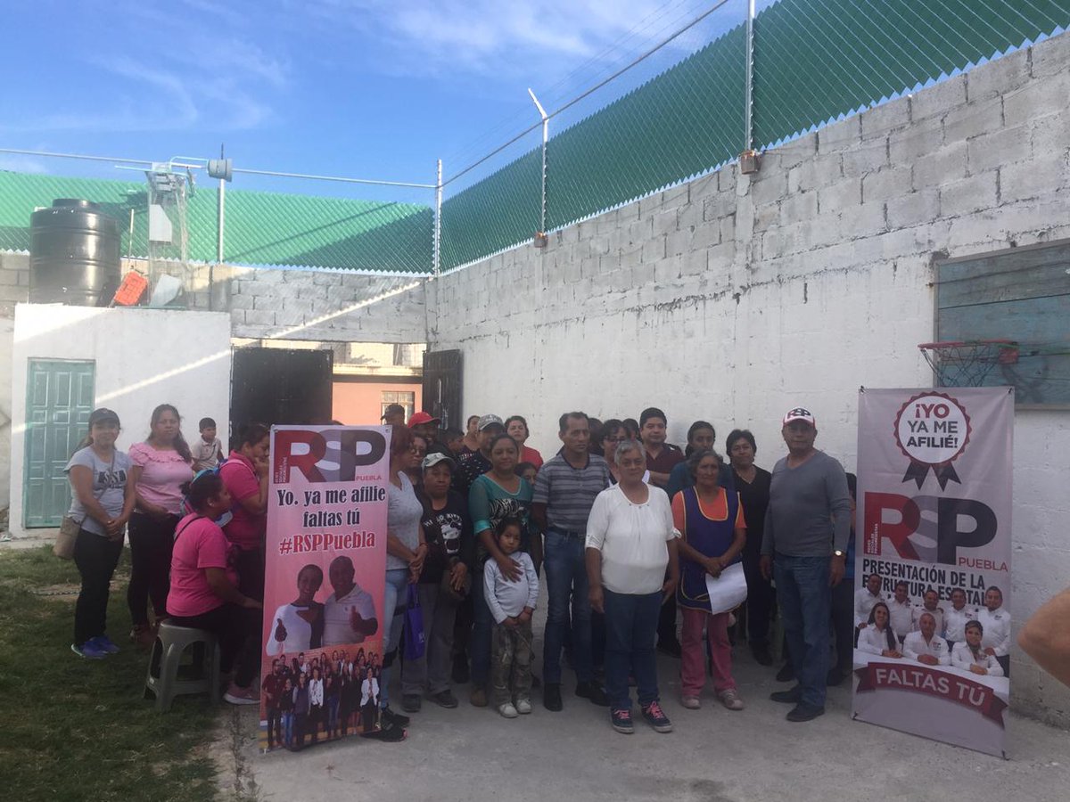 Rsp6519's tweet photo. Seguimos trabajando muy duro en aras del Partido Redes Sociales Progresistas del Estado de Puebla al sur de la ciudad.#pronto serenos partido.@rsp_pue @CiriloSalasH @MarthaMonP @othon1989 @JFernandoGS @renefuji @OthonGonzalezJ @ElbaEstherGM https://t.co/rEZJMXZ6E1