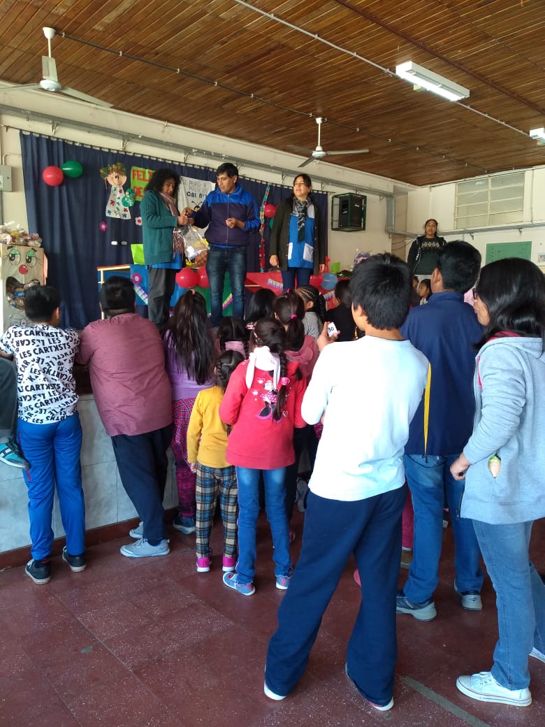 MSeel6's tweet photo. #DiaDelNiño #CAI1AlmaFuerte la sonrisa y la alegría los colmo a nuestros niños y niñas #CPPSEnAccion @fguillesaavedra @patriciapinasco @matiaszaki16 @zcarmensoledad @rubem_dario29 @Carolin76748978 @OscarGhillione @natali_ataide @DanielMeril @SilvinaGonza1ez https://t.co/du6SBmeyUD