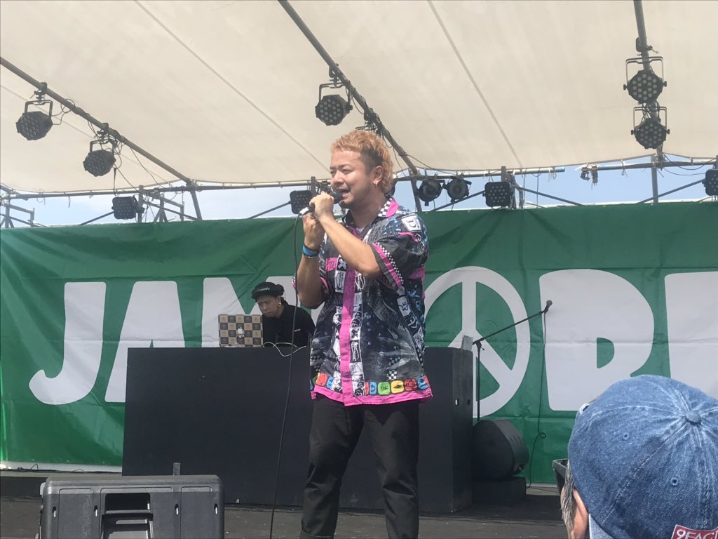 Smile7Aki's tweet photo. 今日はここーー!
天気も晴天🌞
暑い熱いフェス日和🌈✨♫
久しぶりに聴いた
MONJIさんにVOGさんの熱いステージ
🎤カッコ良かった!!
MEGAHORNさんMetisさん
そして大トリのハジ→😍😍
楽しみ❣️❣️
#茨城 #筑西市 #JANBOREE https://t.co/r6BXwz3i4I