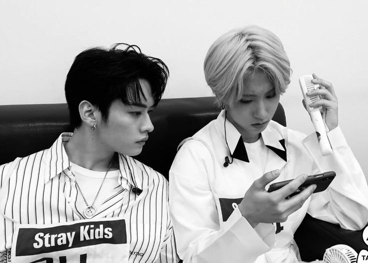 ItzStayByul's tweet photo. •Au Minsung•

Donde Minho pierde una apuesta y tiene que subirse a una aerosilla a pesar de que es acrofóbico, ahí conoce a Jisung quien se sienta con él y lo apoya en todo momento logrando que el mayor se enamore.¿Pero que pasaría si enrealidad Min estaba solo en el aerosilla? https://t.co/E2dfNxkGcs