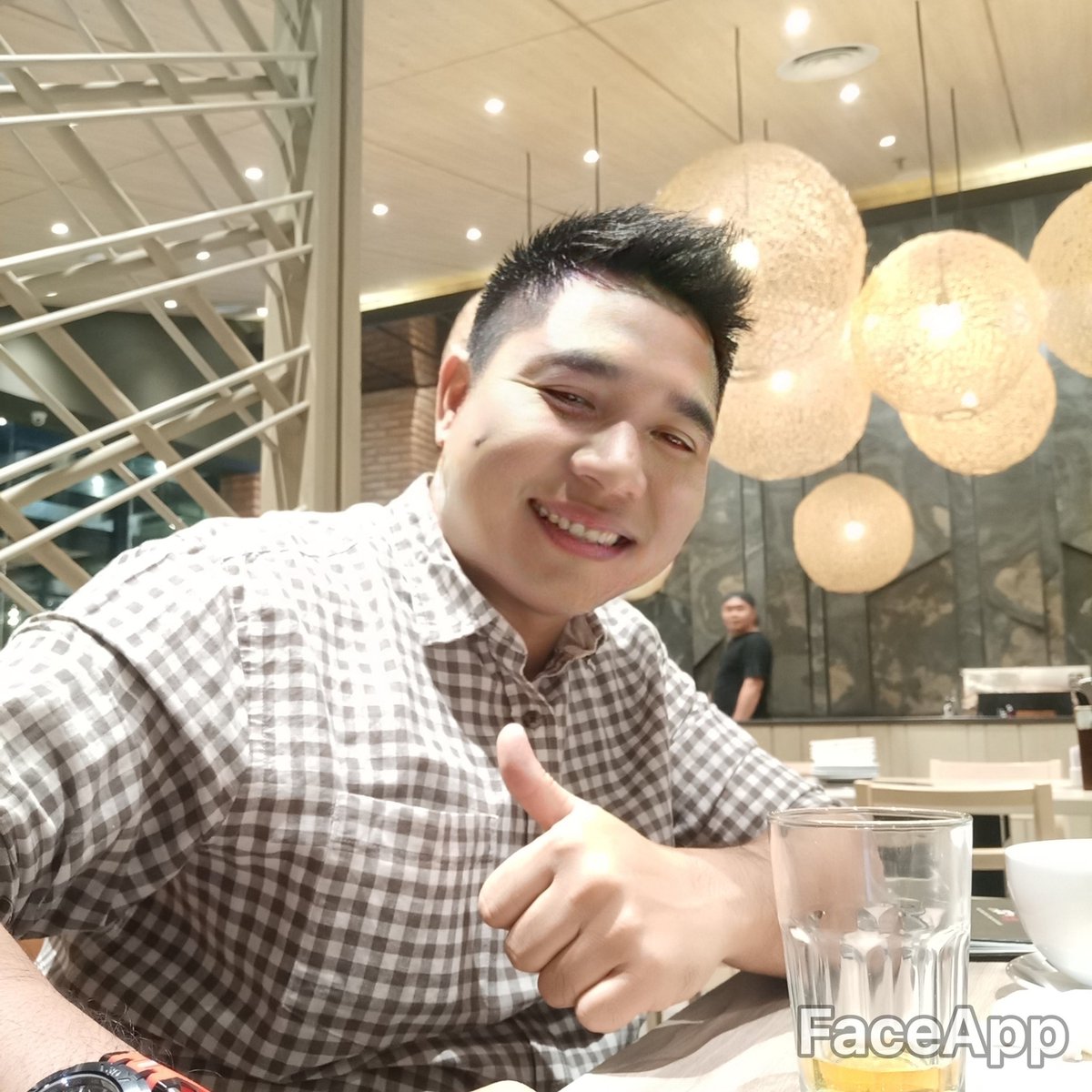 nehemia_r7's tweet image. #FaceApp