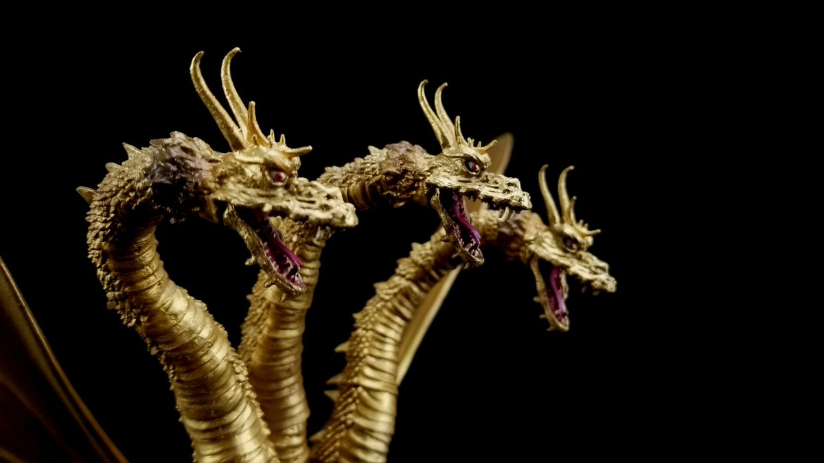 NOT SHMA......

Took this King Ghidorah (1964) and repainted it. Not finished yet. Need to dirty up the gold because it's too clean. Might do more shading in areas and repaint the eyes.

#announceitalready #makeitofficial #tamashii @t_features