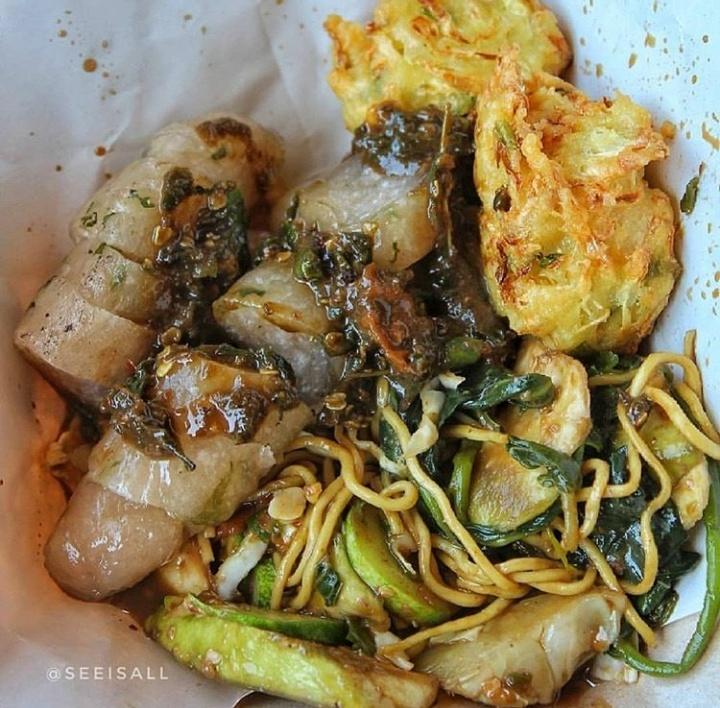 mukamukentang's tweet photo. Tuku tau petis aja klalen tuku sambel asem krupuk teles Yoo bari docang #plered #Cirebon https://t.co/Hf8bSnVeSz