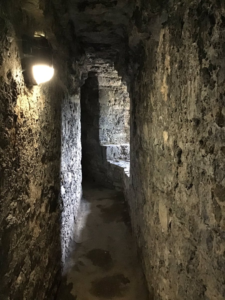 royalsuccession's tweet photo. Beaumaris castle on Anglesey was completely amazing. So many corridors (and toilets) in the walls for the soldiers. Shame it was never finished when Edward I moved his focus to Scotland instead @cadwwales #History 🏴󠁧󠁢󠁷󠁬󠁳󠁿 https://t.co/rLugL5rGKA