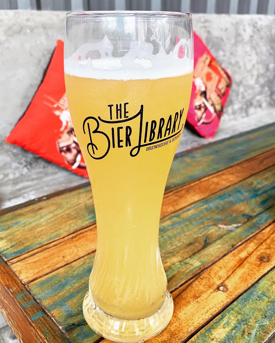 katranjeet's tweet image. #BierLibrary in Koramangala is a must visit joint.Fab craft beer &amp;amp; lovely food.Superb service🍺!!