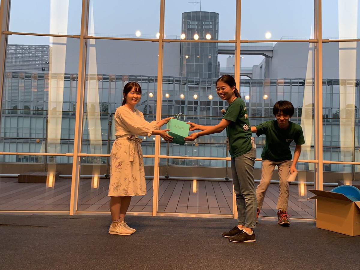 ScienceLink's tweet image. 【開票速報】
イベント2日間の人気出展企画投票の結果がわかりました！

1位
お茶の水女子大学環境科学倶楽部
40票

2位
東京理科大学chibi lab.
多摩科学技術高校科学研究部生物班
30票

3位
東工大ScienceTechno
27票

環境科学倶楽部さんおめでとうございます！！