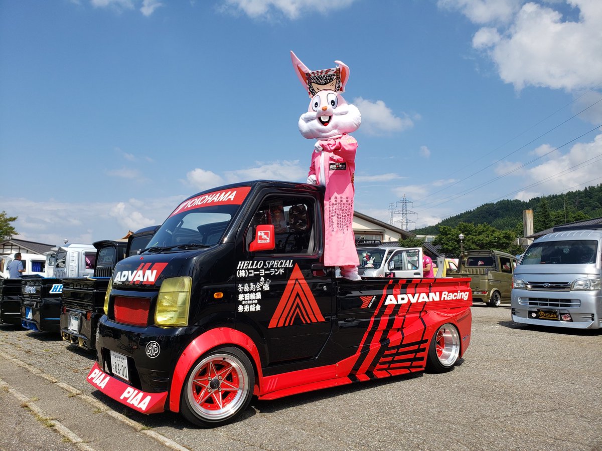 しょー ヴィヴィオ乗り Works お隣の富山県へ これだけ軽トラが集まるのも珍しいとか いい刺激になりました O O 軽トラ 車高短 道の駅井波 はろーすぺしゃる