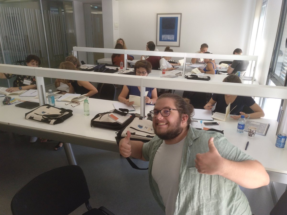 Cum lepidissimis condiscipulis doctissimisque magistris in cursu aestivo linguae Latinae. #caelvm7