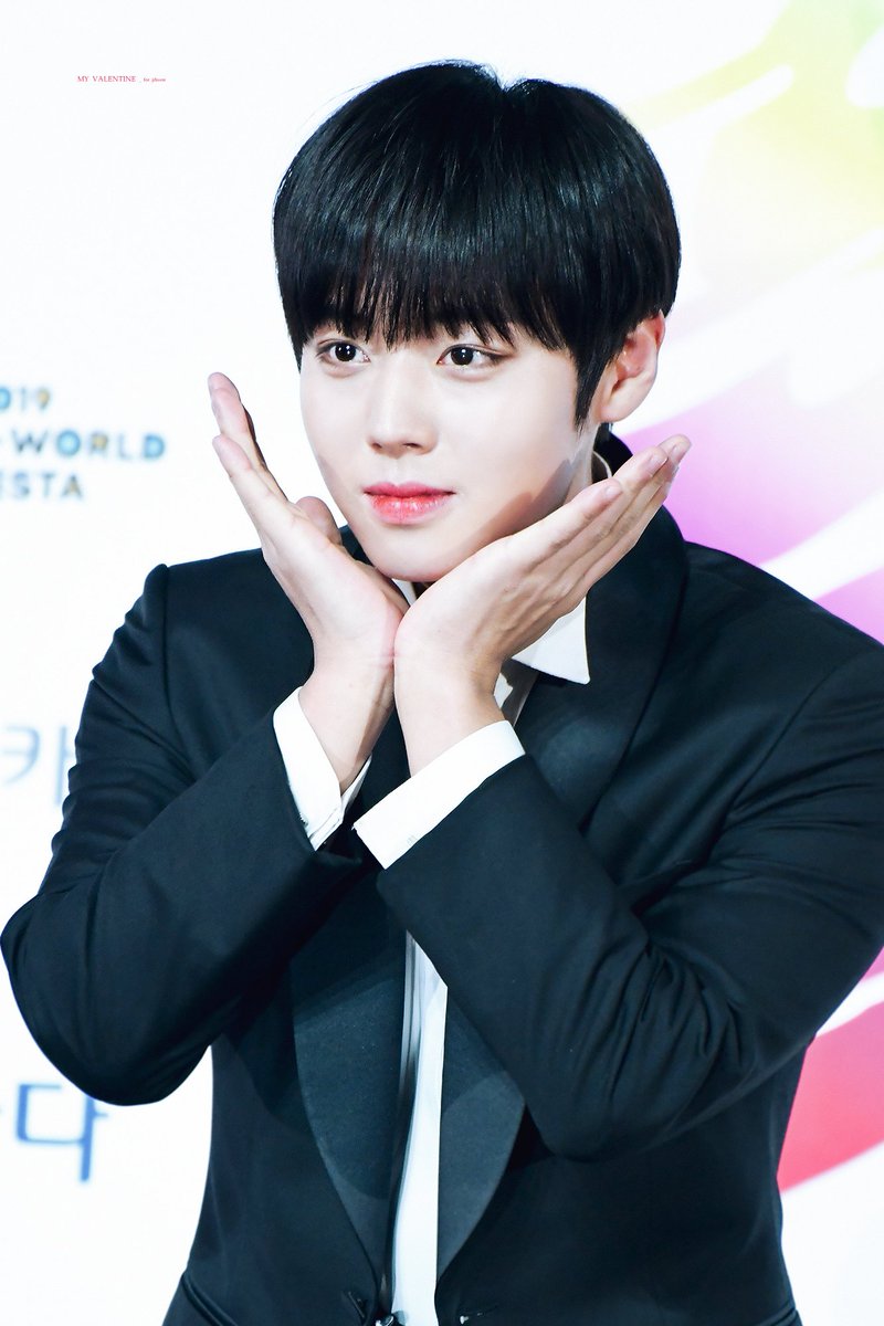 𝐌𝐘 𝐕𝐀𝐋𝐄𝐍𝐓𝐈𝐍𝐄🐰 tweet media