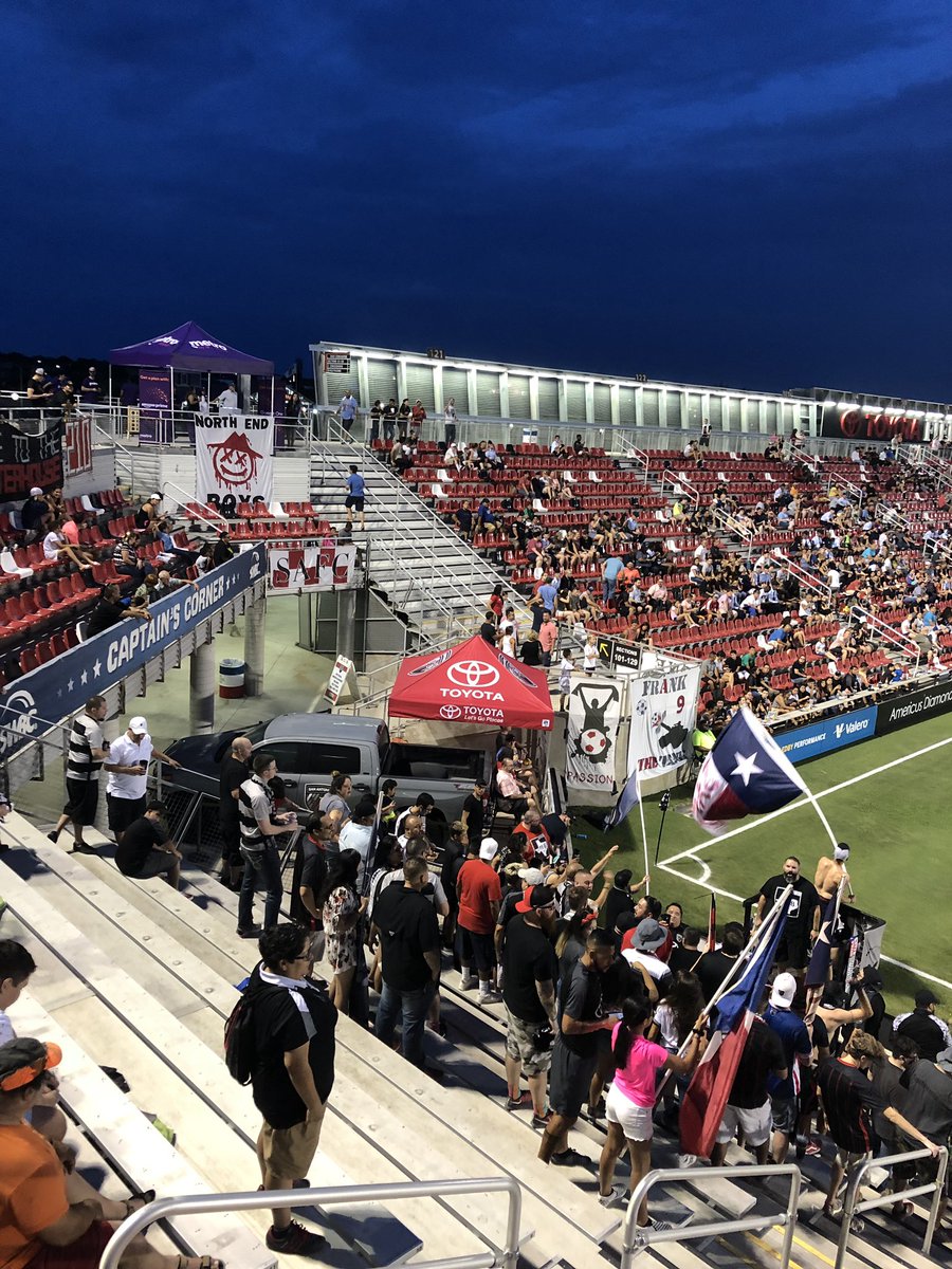 RogerPerezSAT's tweet photo. Metro by T-Mobile is the official match presenter of San Antonio FC vs New Mexico United! #PurpleLife  #WeAreMetro https://t.co/0XKe9bz62L