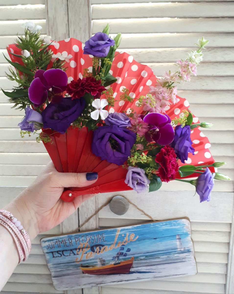 Voor de warme dagen 😉
facebook.com/52112142137947…