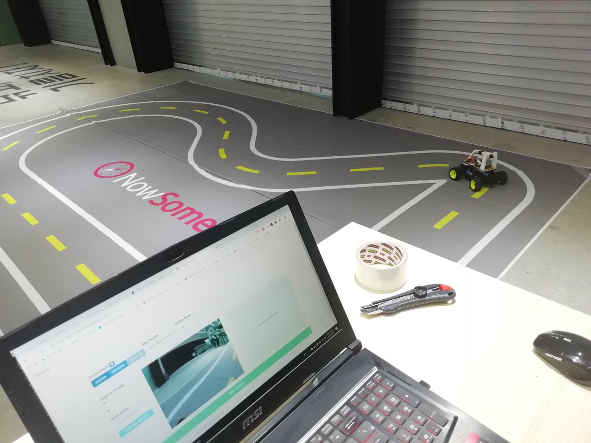 Smartphone89's tweet photo. Donkeycar Korea!!! #donkeycar #diyrobocar
@diyrobocars
https://t.co/qVu8G1fv4R https://t.co/qeN9dOoQPL