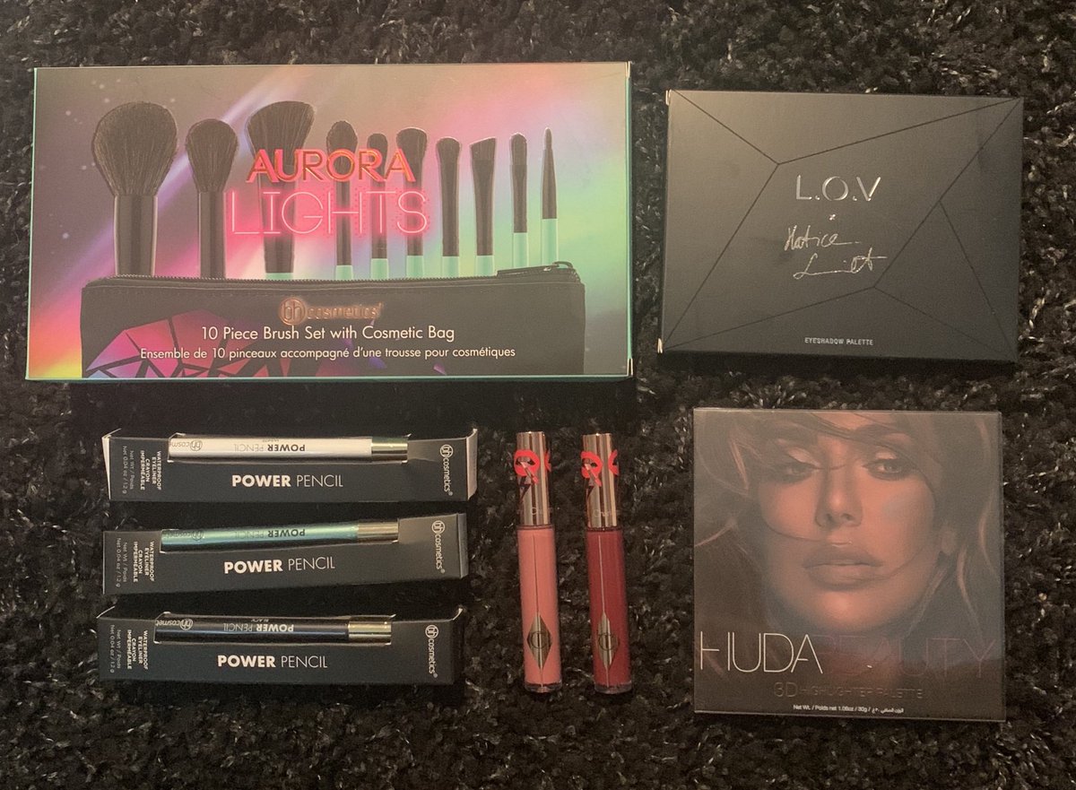 wir sind 25.000 🦋
Daaaanke!
Zur Feier des Tages gibts heute eine kleine aber extra feine Verlosung!
Um teilzunehmen:
Mir hier folgen 🔥
Post Benachrichtigung aktivieren 🔔
Diesen Tweet retweeten 🔄
Teilnahme bis heute abend 23:59, der Rechtsweg ist ausgeschlossen, blablablaaa 🤠