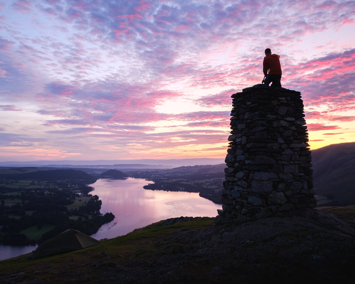 dantoalfilms's tweet photo. Those early morning colours! 
Hallin Fell #Project214 

#LakeDistrict https://t.co/RtOK4rCc4g