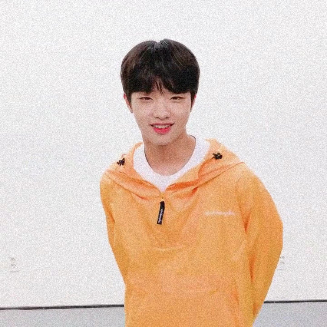 SDP_thebets's tweet image. :-🧡)
D-2
[#X1NOTE]
#X1 #엑스원  #QUANTUMLEAP #FLAϟH
#SONDONGPYO #DONGPYO #손동표 #동표