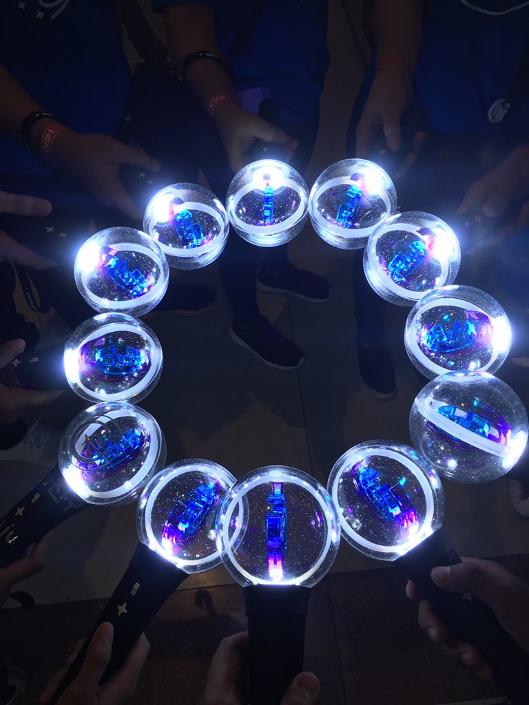 jjaestin's tweet photo. We’re now ready to see @GFRDofficial again! #GoGoGFRIENDinManila #GfriendinManila https://t.co/1iesIdUjLB