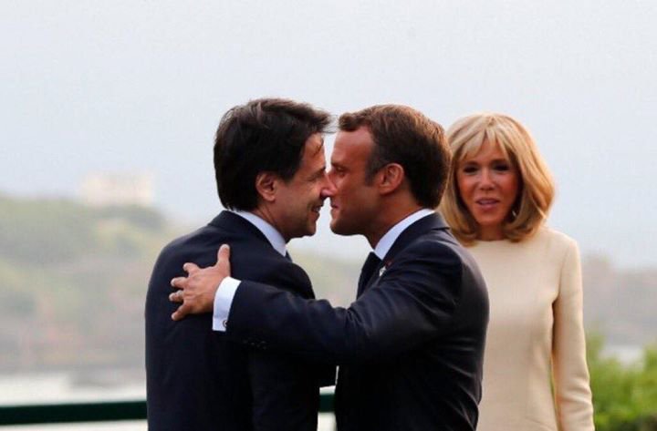 ArdinghiLuca's tweet photo. @RadioSavana @BarbaraRaval @AdryWebber @Ilconservator @LegaSalvini 

QUANDO NASCE UN AMORE https://t.co/TqKRF1ikhS