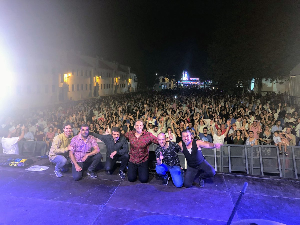 Gran noche la de ayer en Aracena (Huelva) , lo pasamos de lujo, con un público espectacular, GRACIAS🙏💕!!!