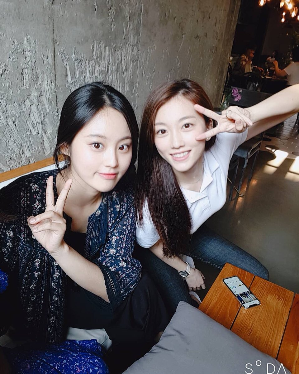 leesujiworld's tweet photo. [IG] Euna Kim instagram (euna102794) update with Lee Suji and Chun Jane ㅡ 190825

https://t.co/Gs3mwk2rgr

#디아크 #이수지 #수지 #한라 #천재인 #유나킴 #유니티 #리얼걸프로젝트 #THEARK #UNI_T #RGP #THE_ARK https://t.co/t2iLQyK3t5