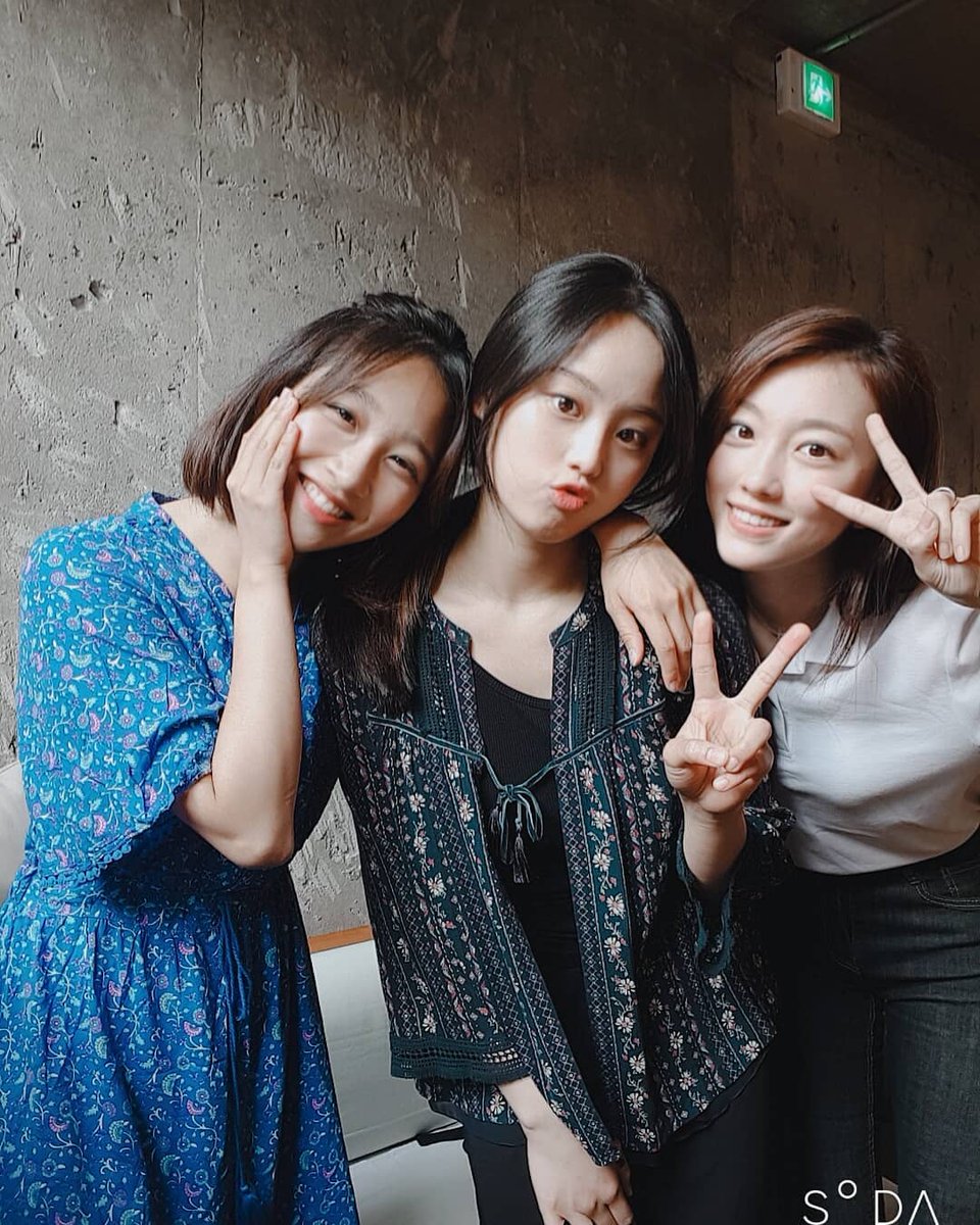 leesujiworld's tweet photo. [IG] Euna Kim instagram (euna102794) update with Lee Suji and Chun Jane ㅡ 190825

https://t.co/Gs3mwk2rgr

#디아크 #이수지 #수지 #한라 #천재인 #유나킴 #유니티 #리얼걸프로젝트 #THEARK #UNI_T #RGP #THE_ARK https://t.co/t2iLQyK3t5