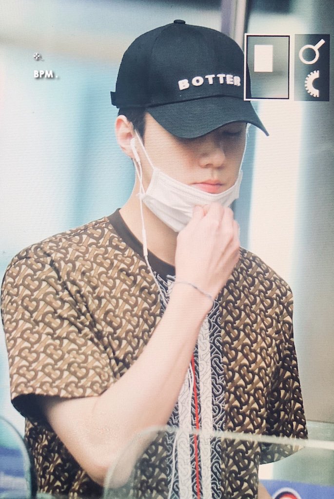 [PREVIEW] 190825 SEHUN at ICN Airport Arrival
cr: BeatPerMinuteSH 

#EXO @weareoneEXO