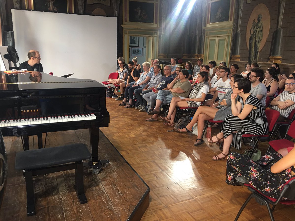 #vocalmente19 Last day (😢) 
The Academy does not stop!!
A chat with Kevin Fox from <a href="/swinglesingers/">The Swingles</a> 
Everyone’s the drummer!
#vocalmente #vocalmentefestival #fossano