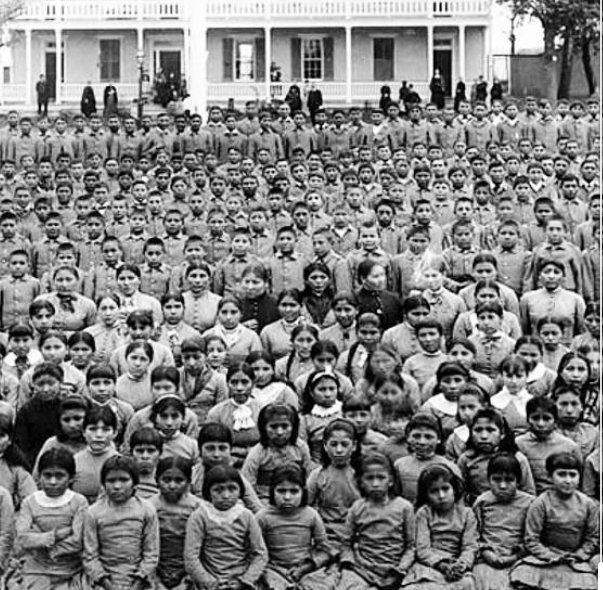 JustARezChick's tweet image. History will repeat itself if we don't talk about it and learn from it. #KidsInCages #actsofgenocide #MakeAmericaHateAgain