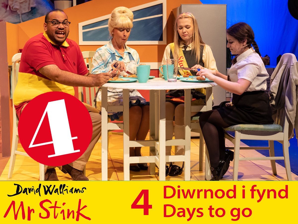 This week we are at <a href="/TheatrauSirGar/">TheatrauSirGar</a> #Stinkytour