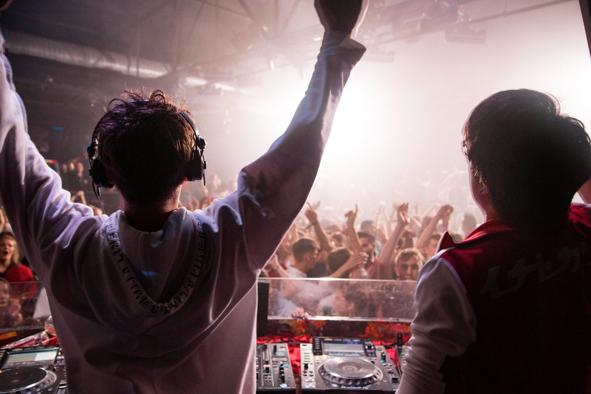 Can't get over this crazy night! 🔥😳