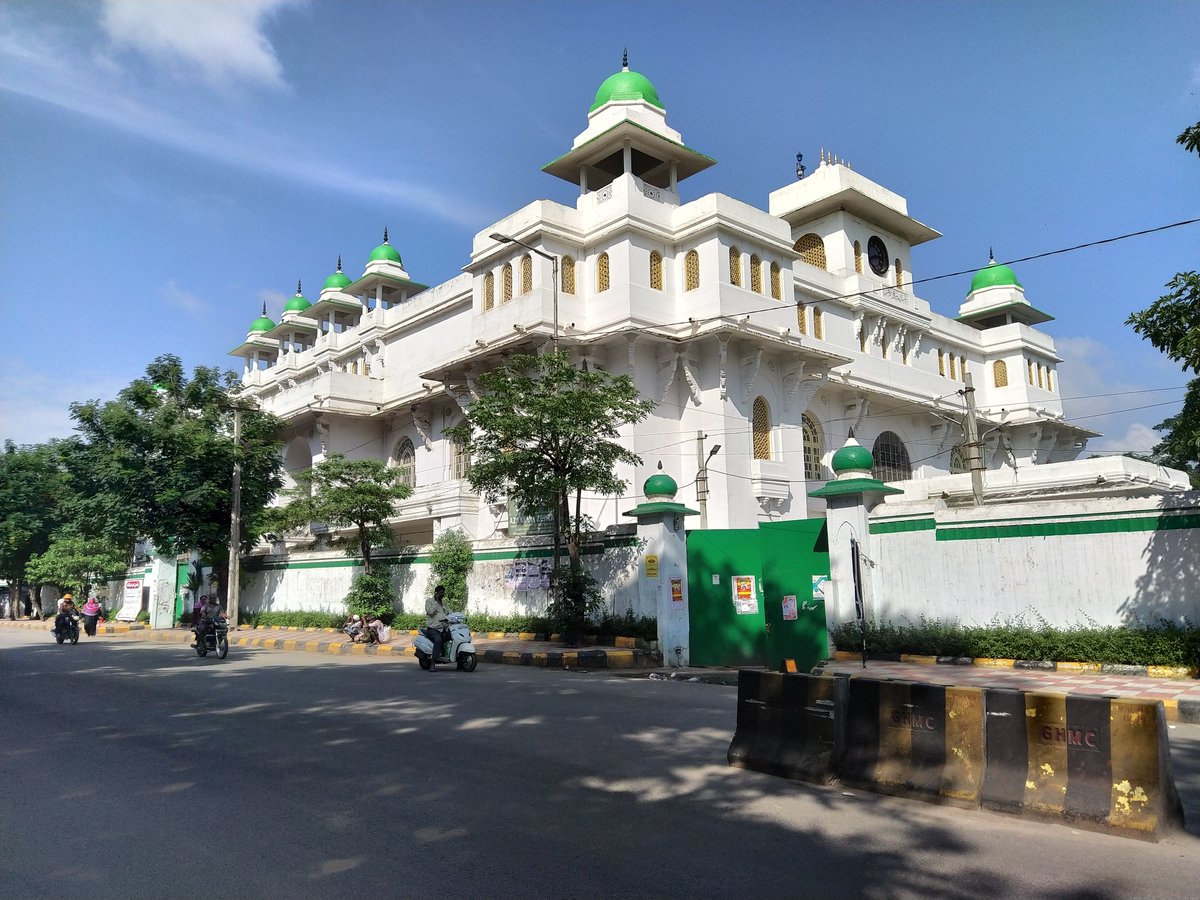 TechnocratYour's tweet photo. Xiaomi Mi A3 Triple Camera Review with Video Samples: https://t.co/SorLZz1Biv

@RedmiIndia 
#XiaomiMiA3 #MiA3 #Xiaomi
#XiaomiAndroidOne #Xiaomimi
#A3 #MiA3unboxing #Xiaomiunboxing https://t.co/dPl4UMZJiw