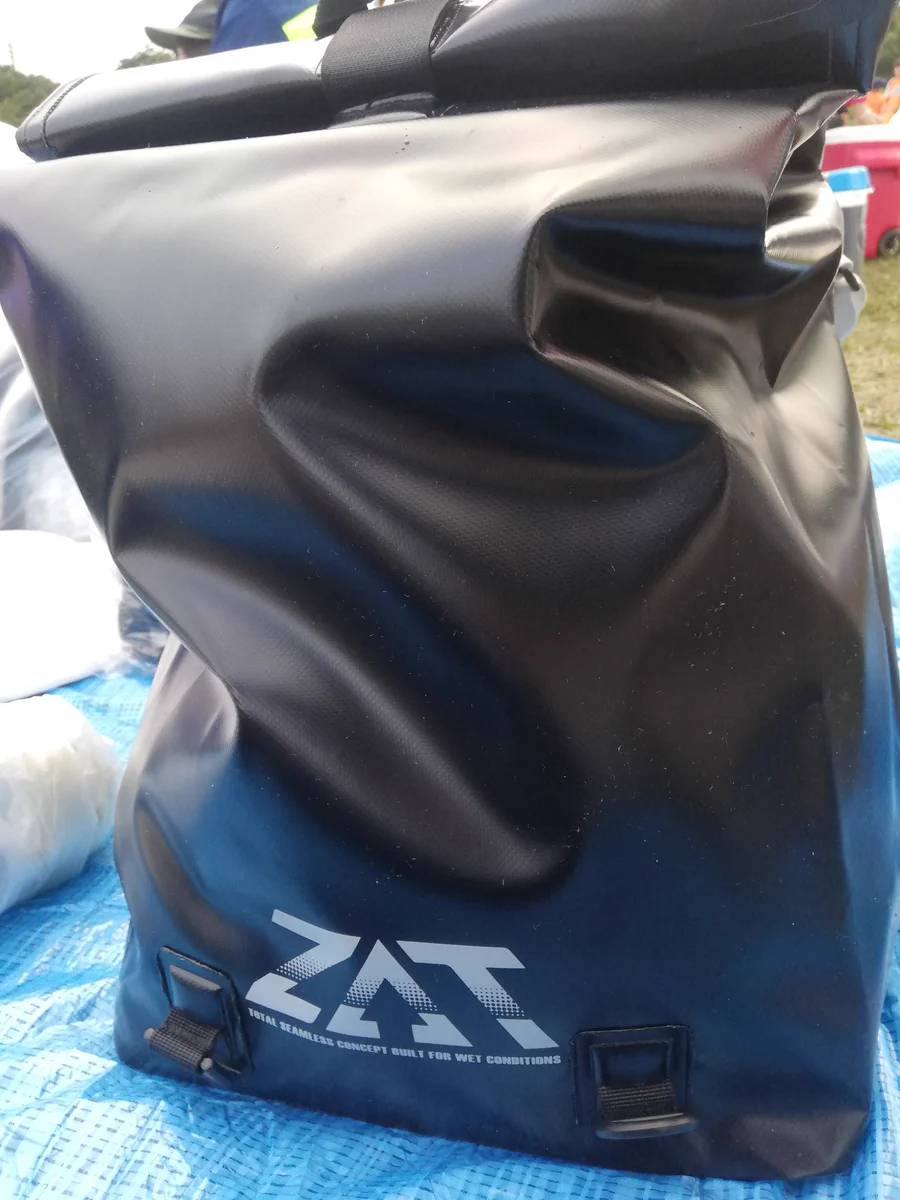 ZATの無縫製リュック良すぎ！！アウトドアなどで活躍間違いなし！！！