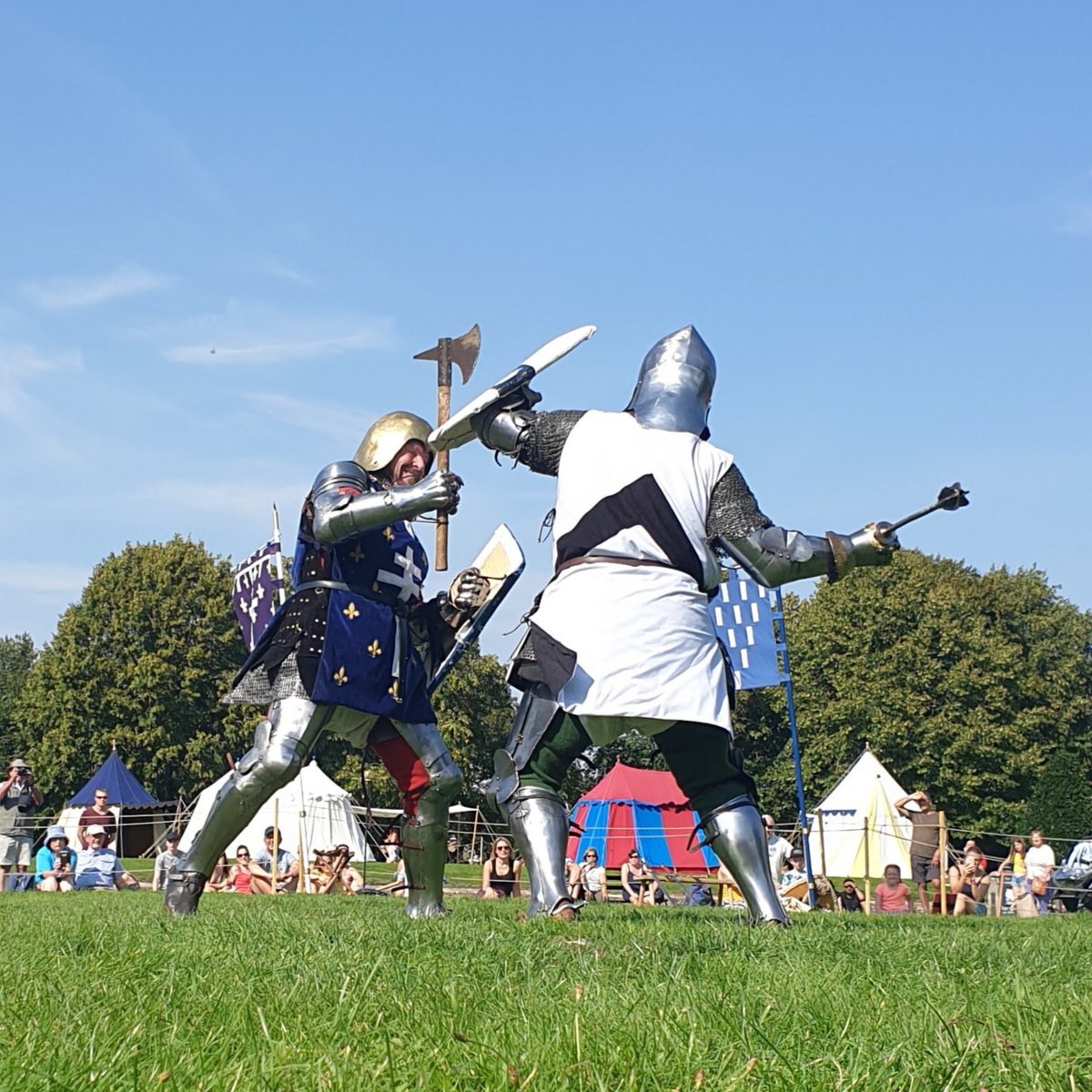 Day 2 and the tourney is still in full swing ⚔🛡
<a href="/NTTattershall/">Tattershall Castle</a> <a href="/nationaltrust/">National Trust</a>
#knights #medieval #reenactment