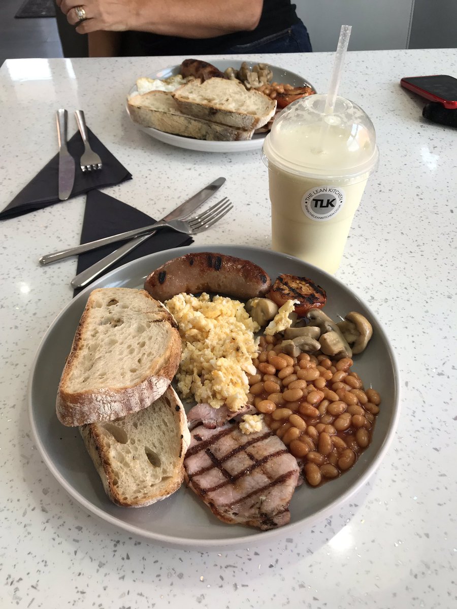 Shellgregson69's tweet photo. Itβs Sunday morning chaps ! Why not #leankitchen https://t.co/CztlC5qlTD