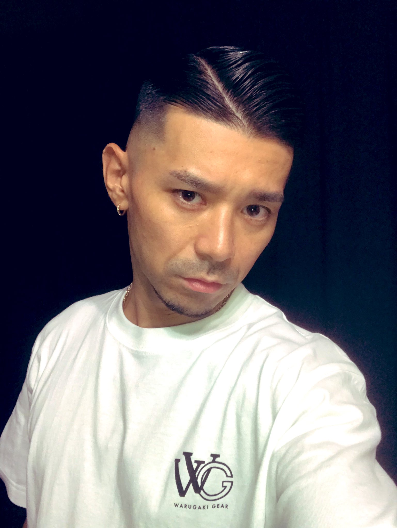 𝔰𝔦𝔪𝔬𝔫 𝔧𝔞𝔭 昨日はmr Brothersでkenshinにカットしてもらった 俺前髪のとこにもともとnasが入れてるみたいな分け目のラインがあるんだけど それを活かしてセットしてもらったらなかなか良い感じになった 今日はj Aceの仲間とrec T