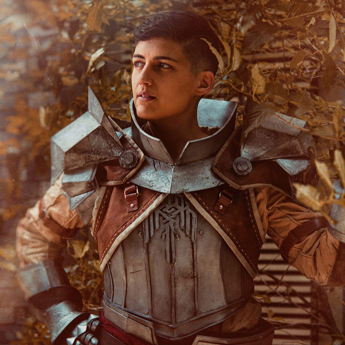 CosplayJournal's tweet image. We shot with a group of wonderful non-binary cosplayers for the next volume of The Cosplay Journal to accompany @woodsmokewords brilliant article on being nonbinary. 
Krem: @hattedhedgehog 
 #dragonageinquisition #dragonagecosplay  #nonbinarycosplayer #nonbinary #lgbt #ukcosplay