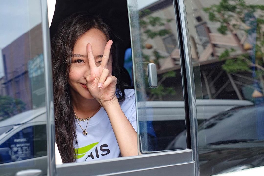 #AisFibre “เร็วกว่า ดีกว่า ง่ายกว่า” มารอเจออีกจุดที่ตลาดศาลเจ้านะค่ะ #toeyjarinporn #toeyjarinpornfc #ais