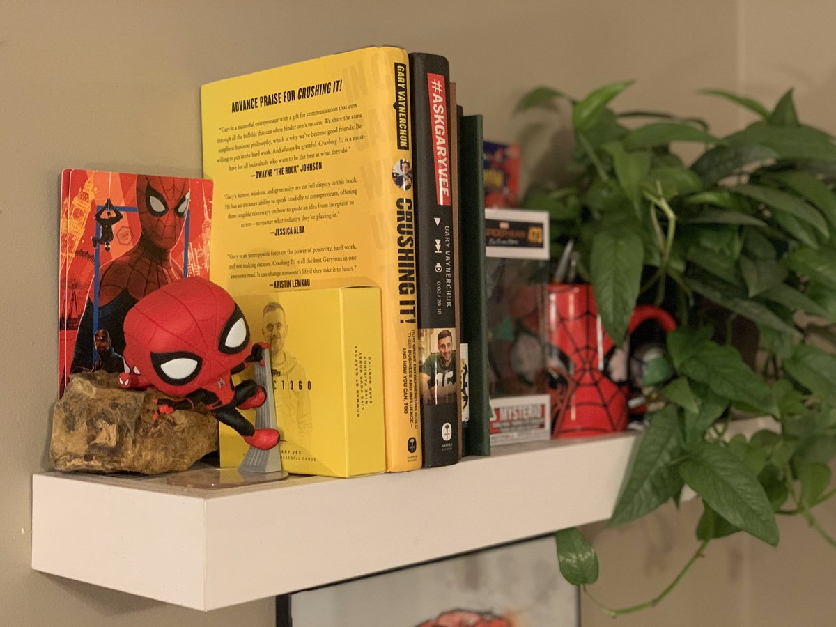 SaplingCreativ's tweet photo. A bit of a #shelfiesunday for my favorite corner in the office of course featuring @garyvee and @SpiderMan!!
.
.
#shelfie #officedecor #geekdecor #garyvee #topps #toppsbaseball #toppsdirect #direct360 #spiderman #spidermanfarfromhome #mysterio #funkopop #officeplant https://t.co/kKHv3fY5Js