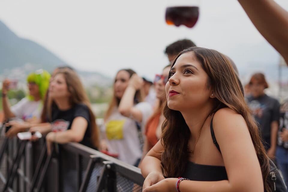 ShirtlessBaby's tweet photo. Gracias a todos por siempre bailar y cantar con nosotros🖤 Nos vemos pronto @atypicalfest https://t.co/pjUAGPzutB
