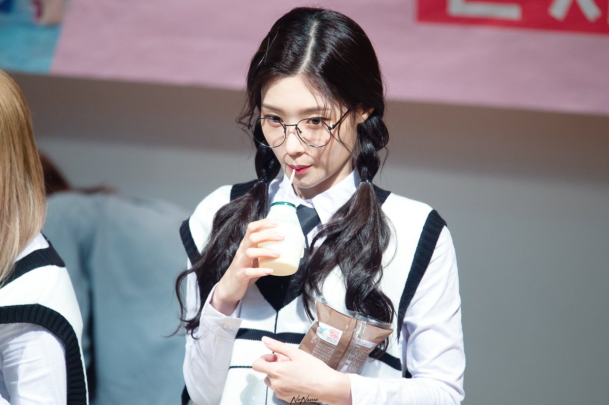 오늘도 채연한 하루 tweet media